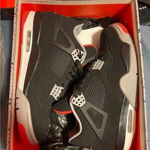 $250 Jordan 4 retro bred (2019)